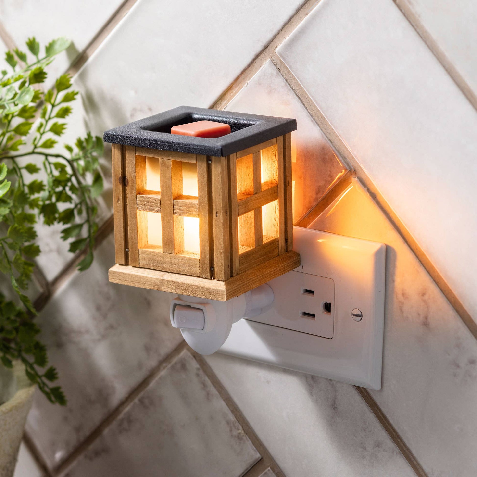 Pluggable Fragrance Warmer-Premium Wood Lantern