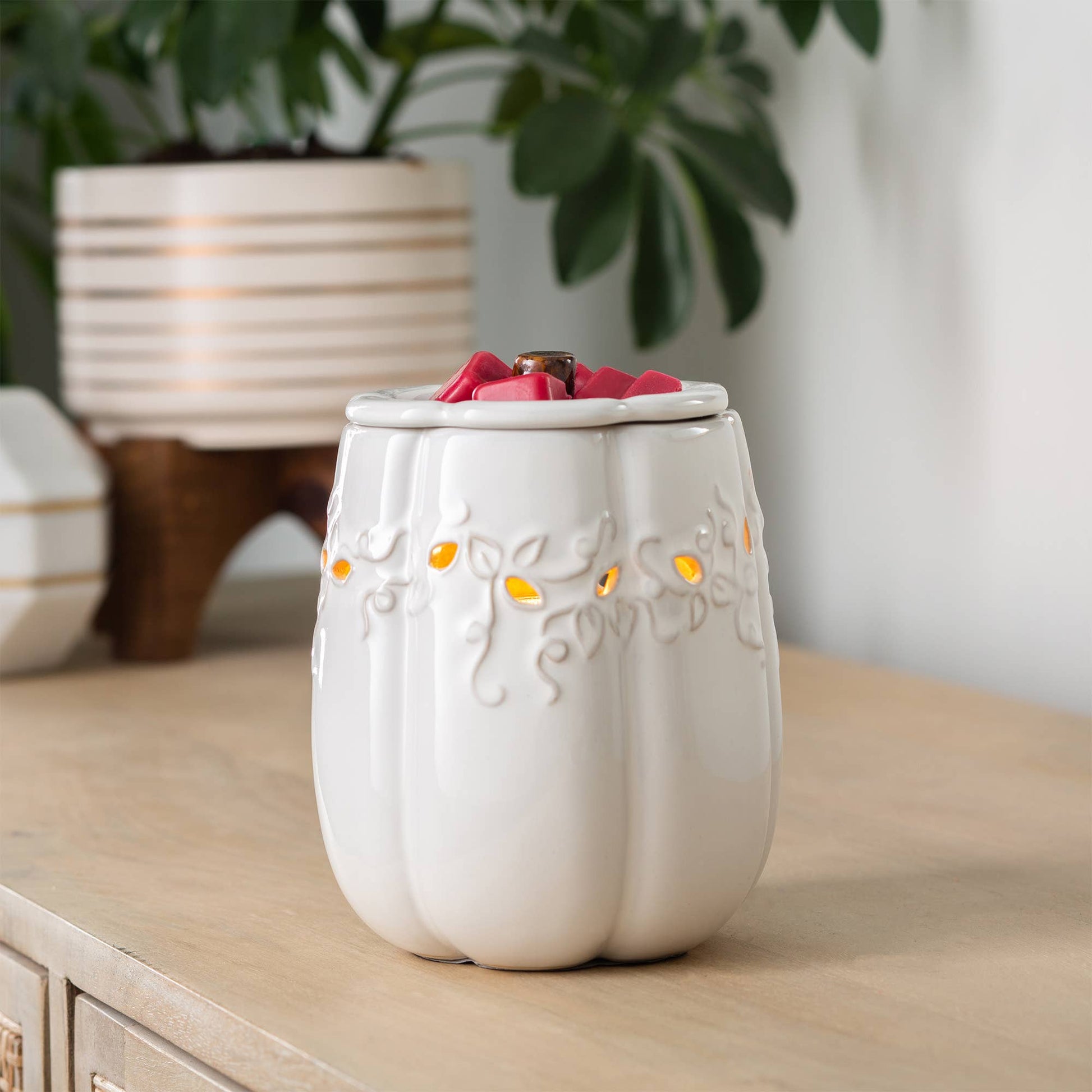 Illumination Fragrance Warmer- White Pumpkin