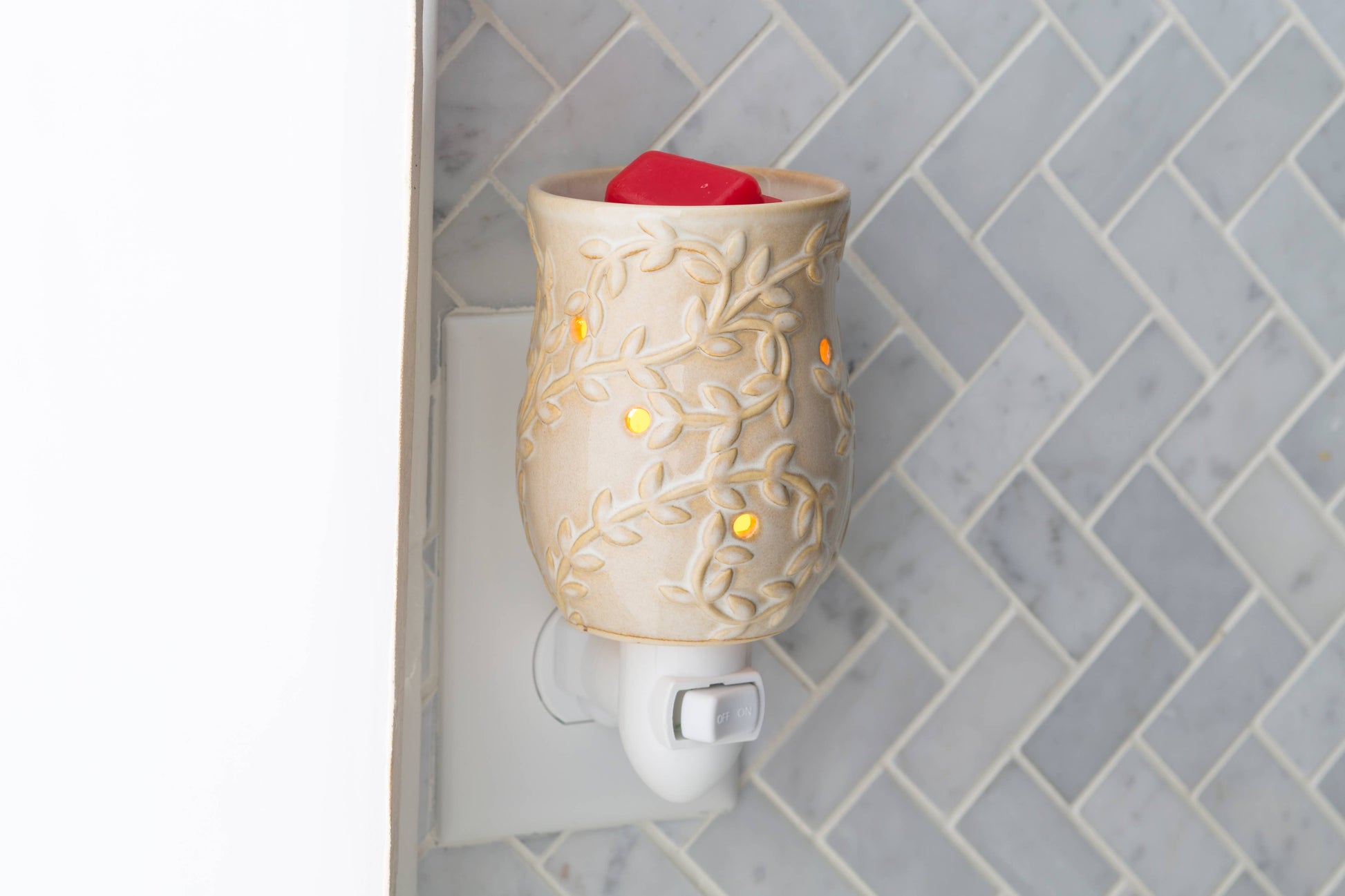 Pluggable Fragrance Warmer- Classic Chai